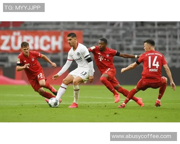 顶尖球星花式足球技艺展现与创新技巧全面解析